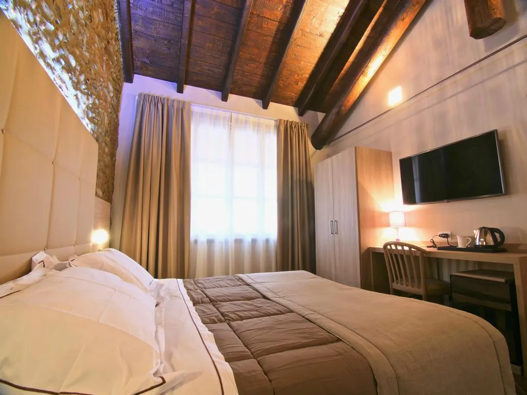 133164007
